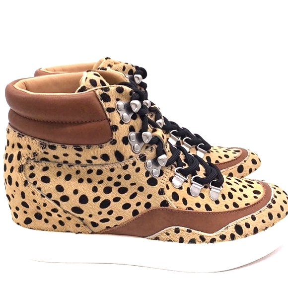 Dolce Vita Shoes - DOLCE VITA Woman's Webber leopard print sneakers